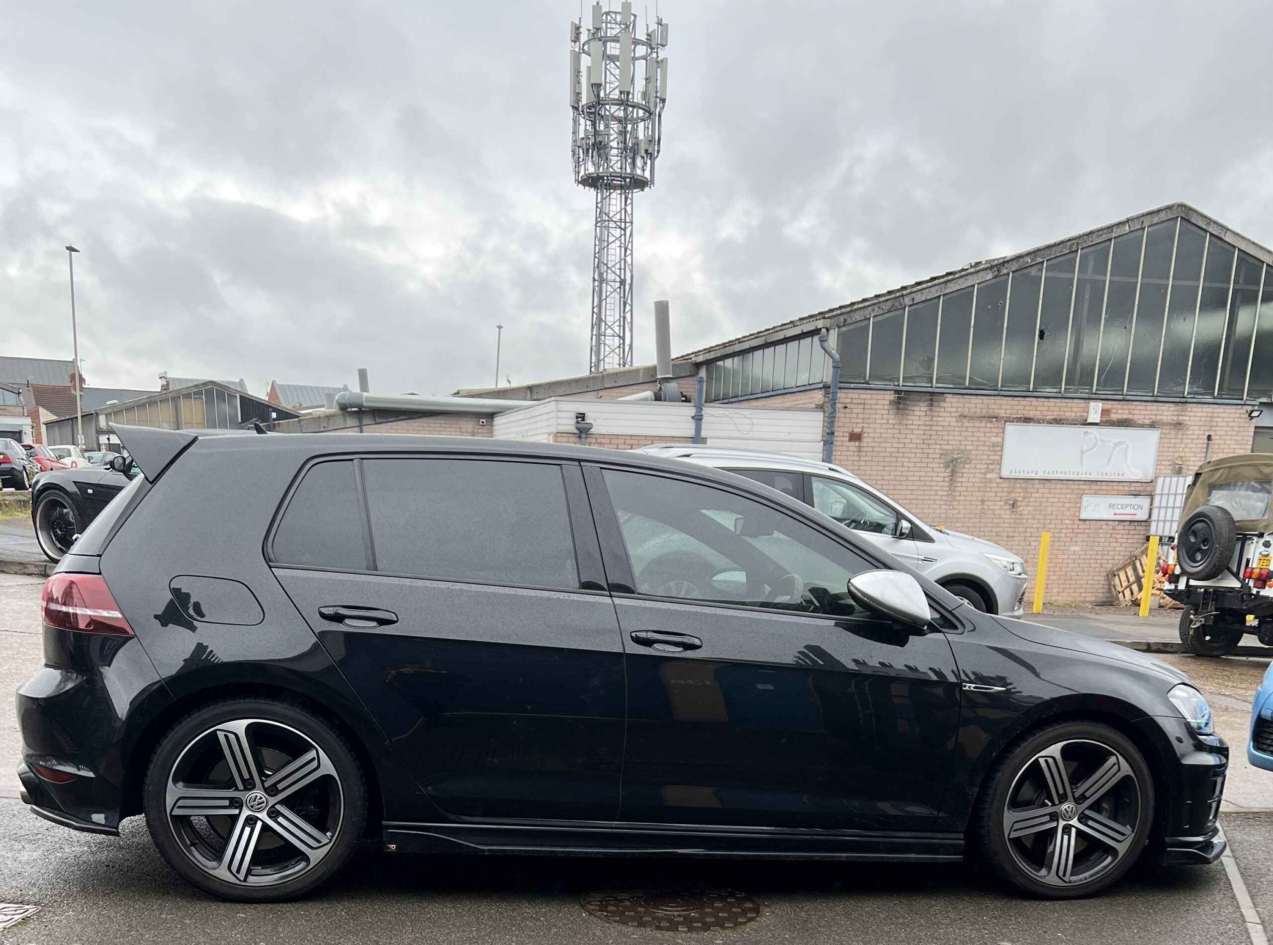 Golf R