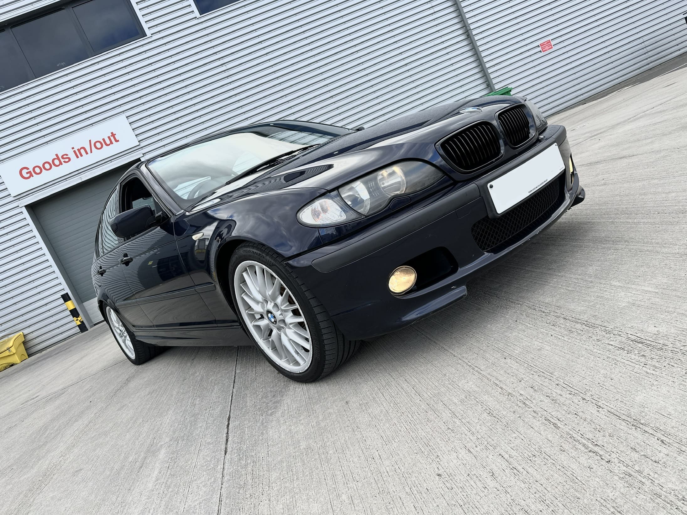 BMW 330d M-SPORT E46