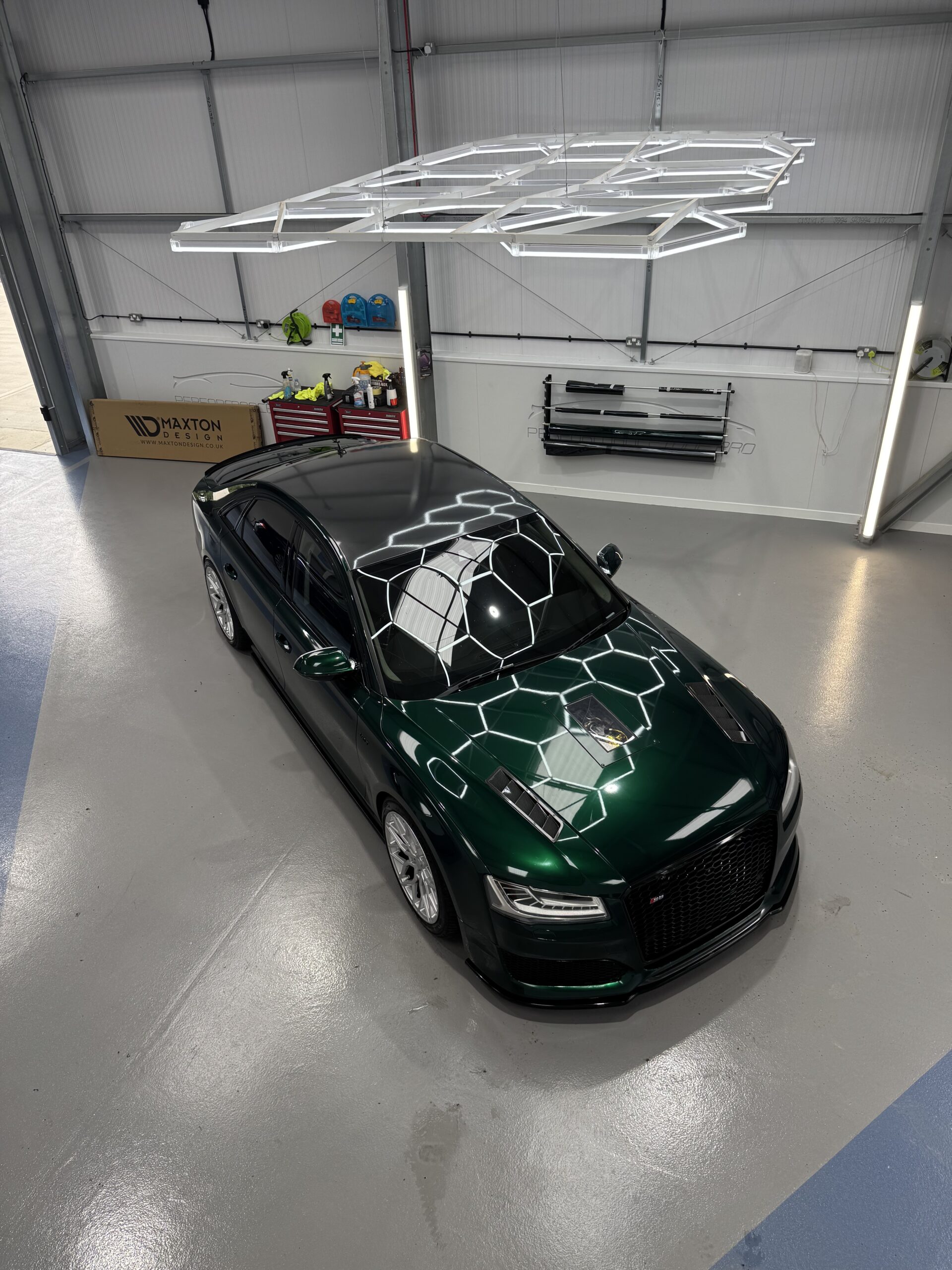 Audi S8 4.0 V8